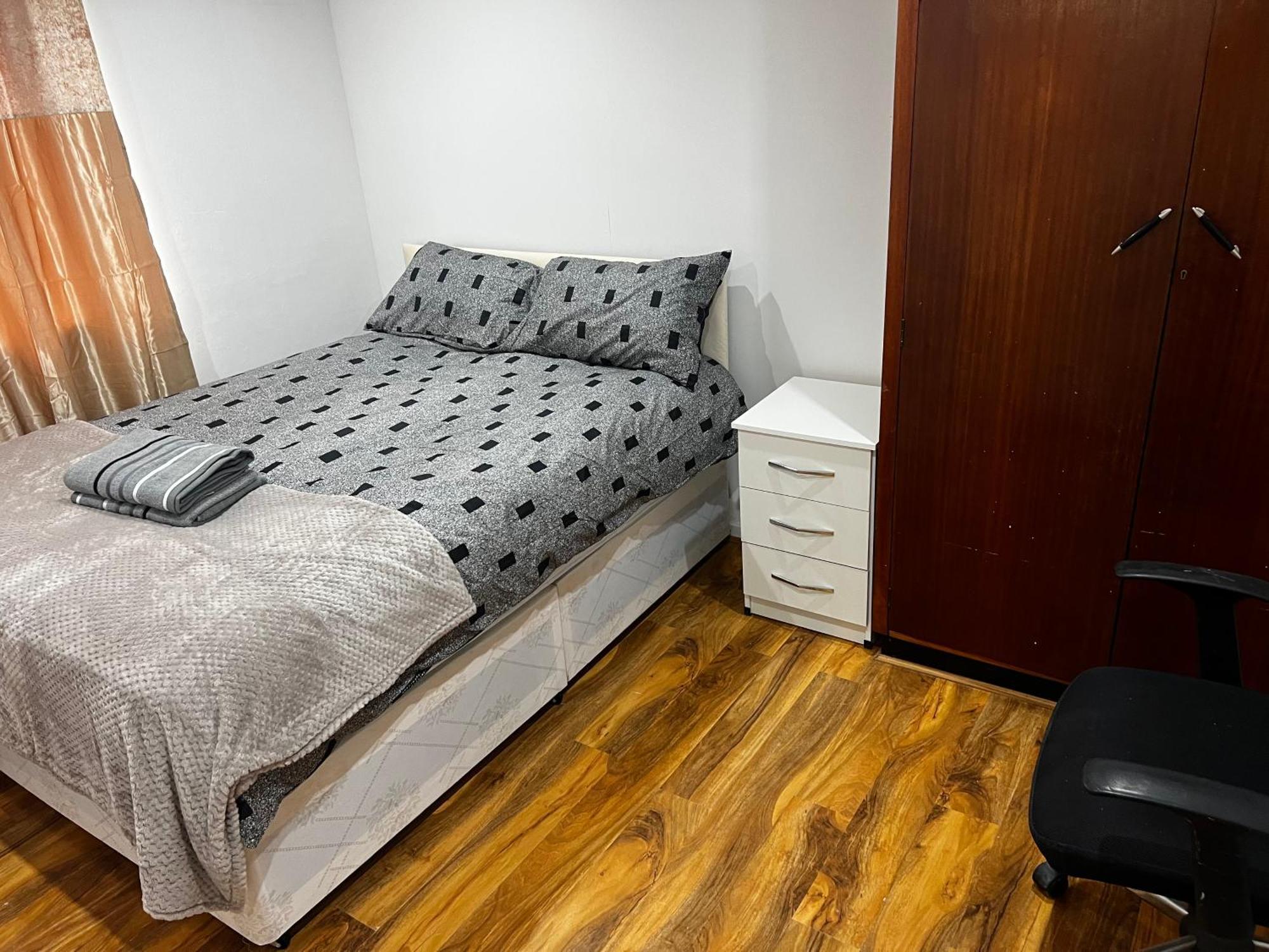 Good Priced Single Rooms In Hayes Northolt  المظهر الخارجي الصورة
